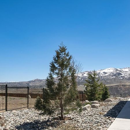 Luxury Retreat - King Beds, Hot Tub, & Pool - Family & Remote Work Friendly Reno Exterior foto