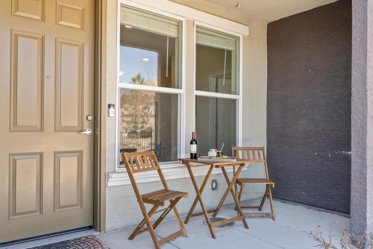 Luxury Retreat - King Beds, Hot Tub, & Pool - Family & Remote Work Friendly Reno Exterior foto
