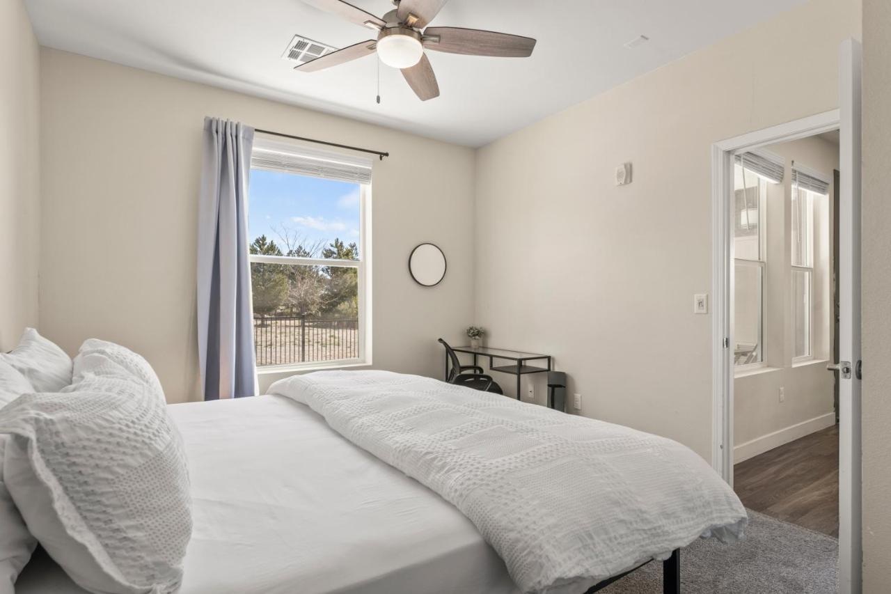 Luxury Retreat - King Beds, Hot Tub, & Pool - Family & Remote Work Friendly Reno Exterior foto