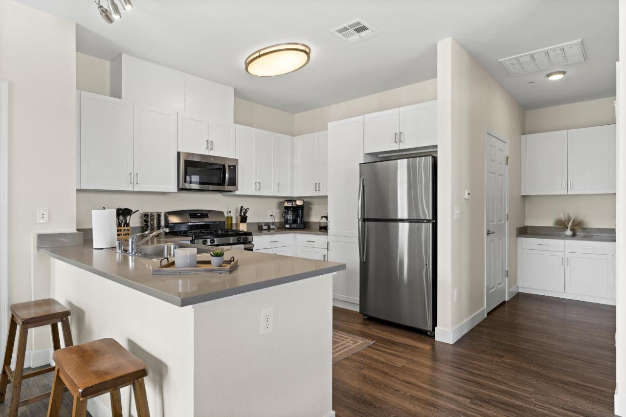 Luxury Retreat - King Beds, Hot Tub, & Pool - Family & Remote Work Friendly Reno Exterior foto